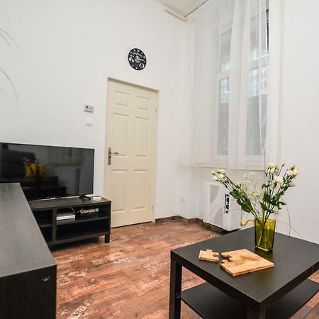 Timeless Apartment With Free Private Parking Budapeszt Zewnętrze zdjęcie